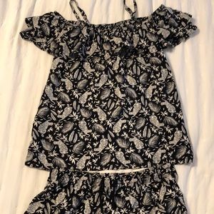 Girls old navy short outfit size XL(14)